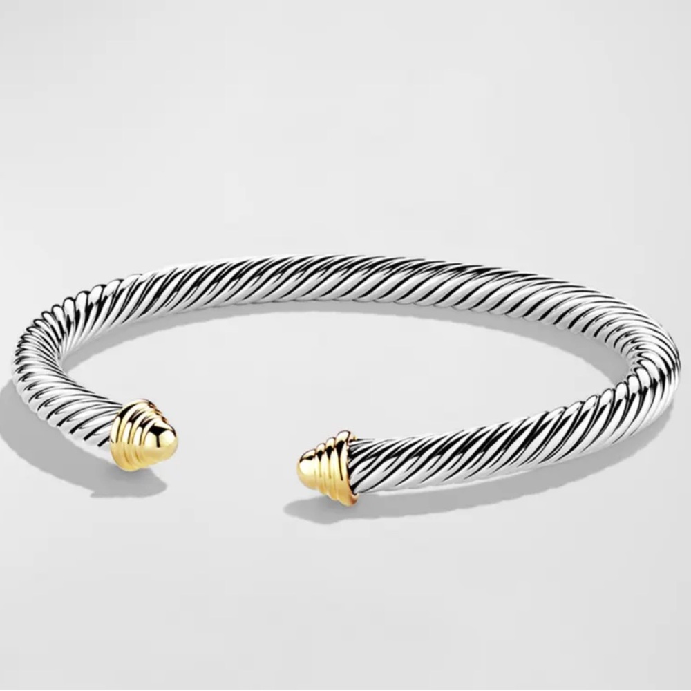 David Yurman
Cable Classics Bracelet with Gold, Medium